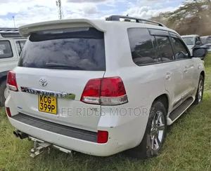 Toyota Land Cruiser 100 4.7 Executive 2008 White