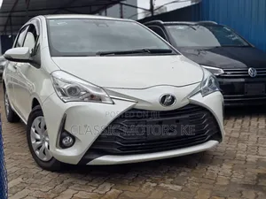 Toyota Vitz 1.3 FWD 5dr 2019 White