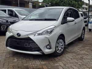 Toyota Vitz 1.3 FWD 5dr 2019 White