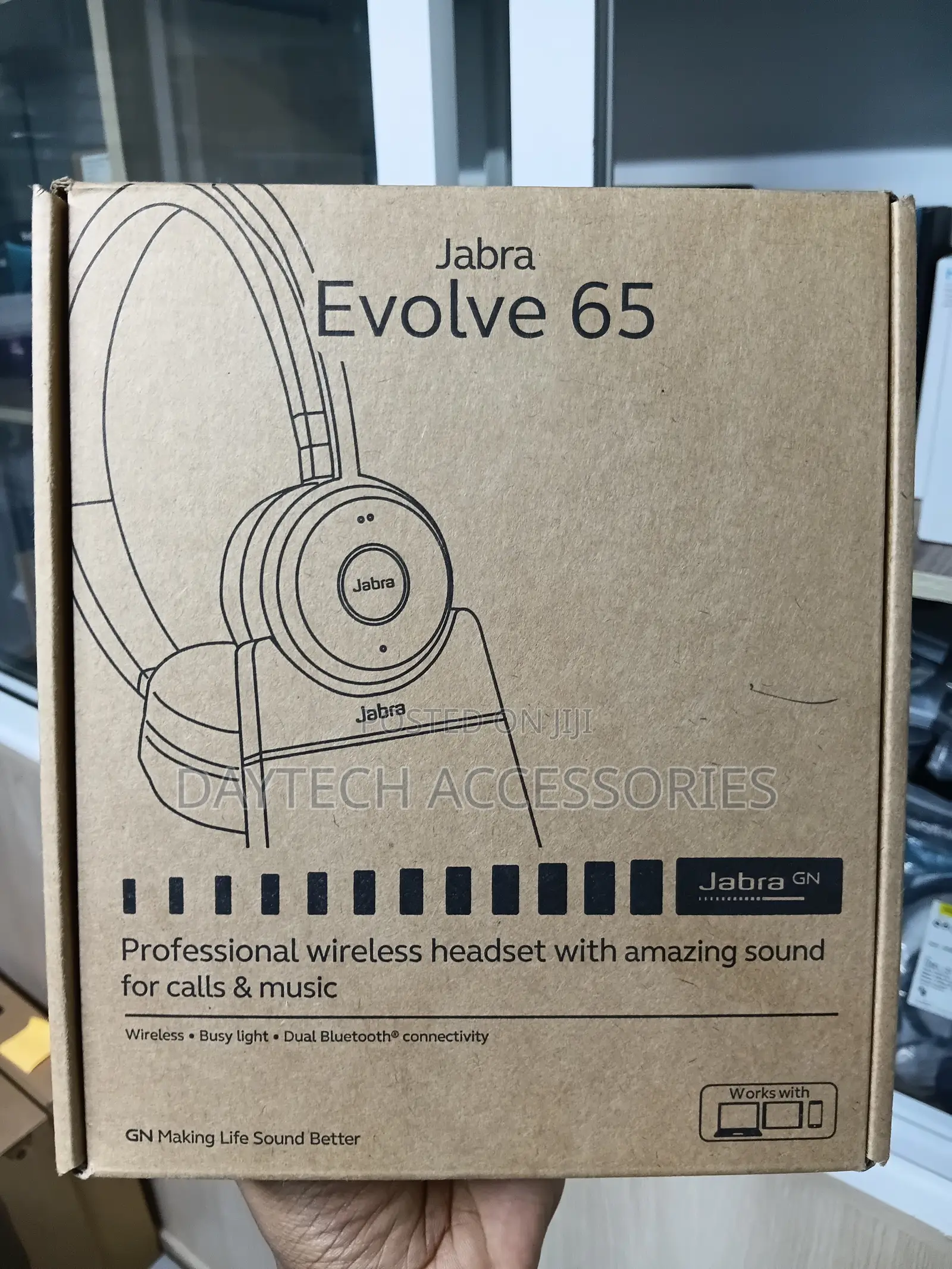 Jabra Evolve 65 Se Bluetooth Headset Packaged in a Cardboard Box.