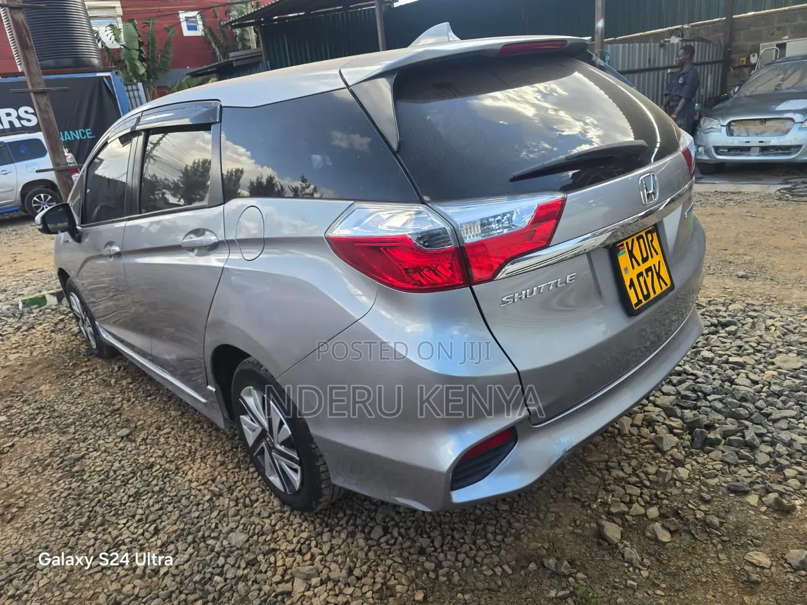 Honda Shuttle 1.5 Hybrid 2WD 2017 Silver