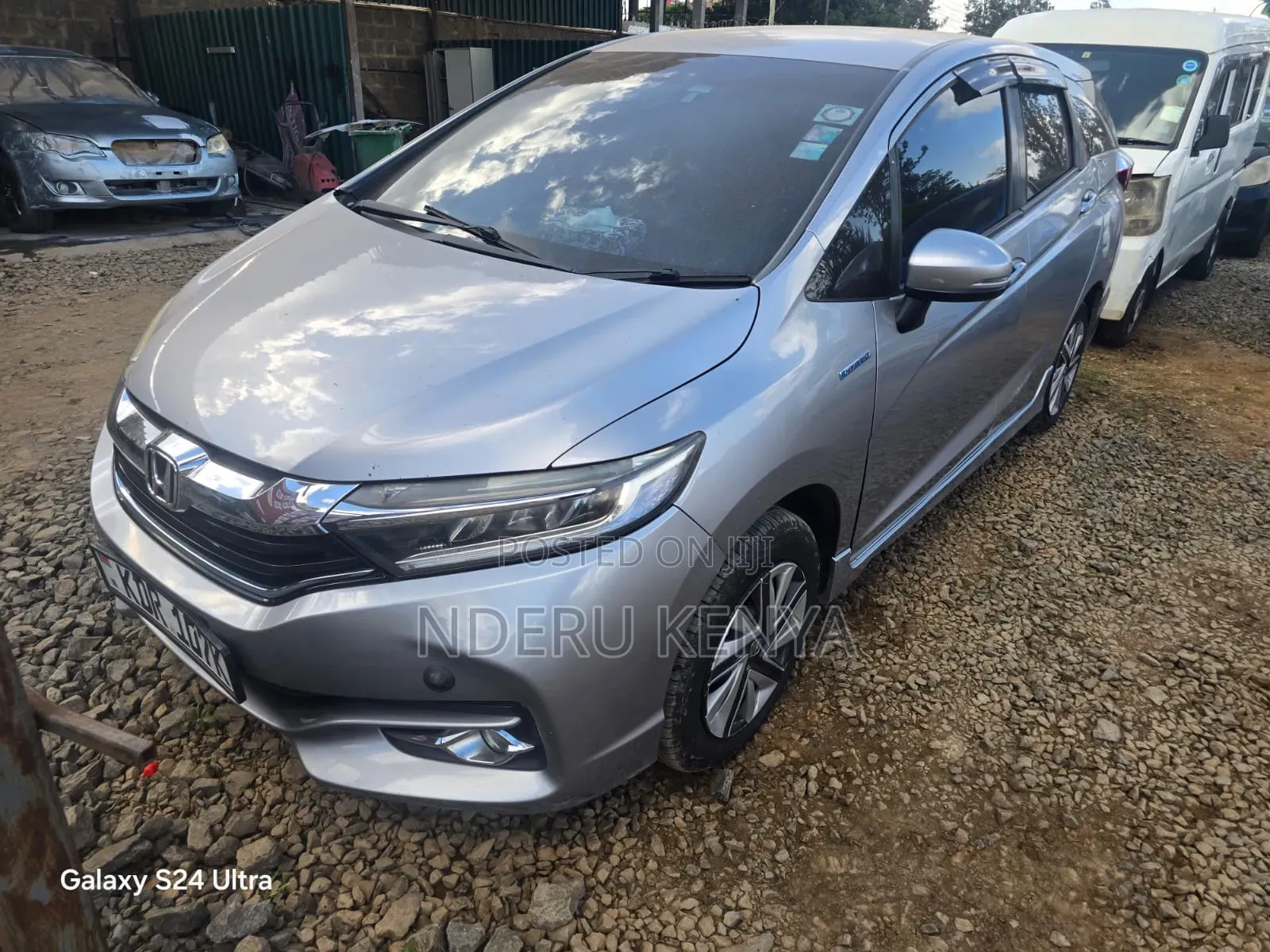 Honda Shuttle 1.5 Hybrid 2WD 2017 Silver