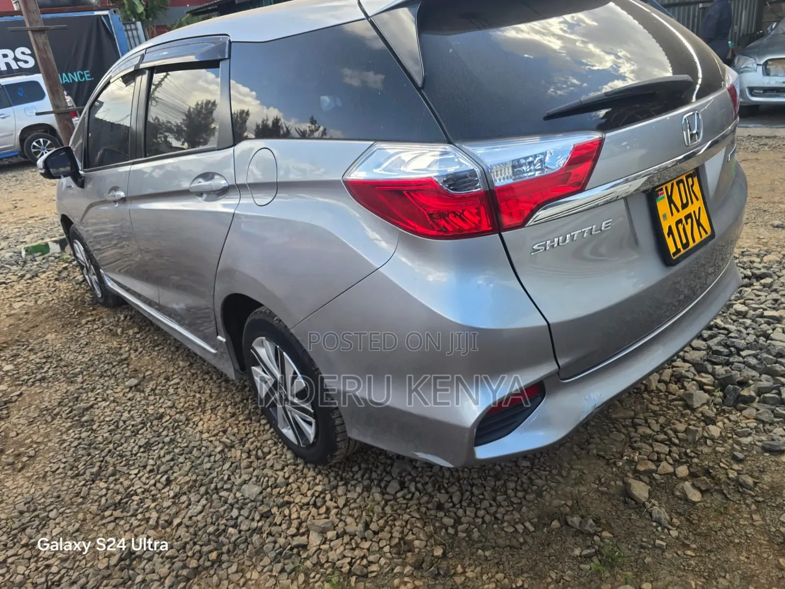 Honda Shuttle 1.5 Hybrid 2WD 2017 Silver