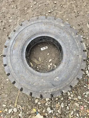 650 - 12 Armour Tires (Folklift)