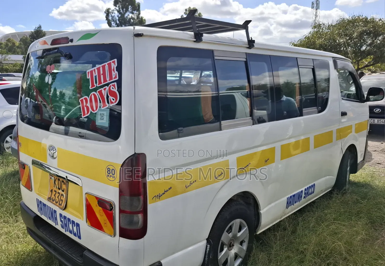 Toyota HiAce 2013 White