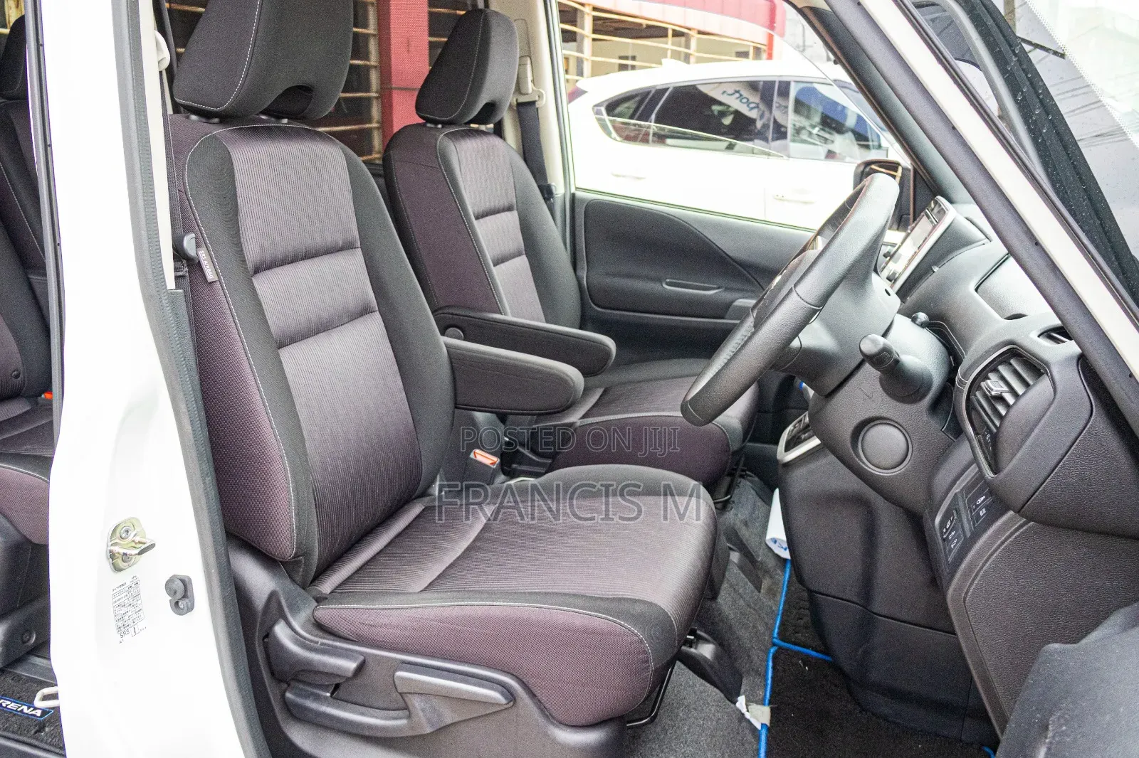 Nissan Serena 2019 Beige