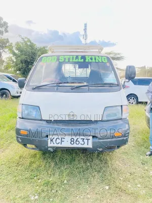Nissan Caravan 2008 White