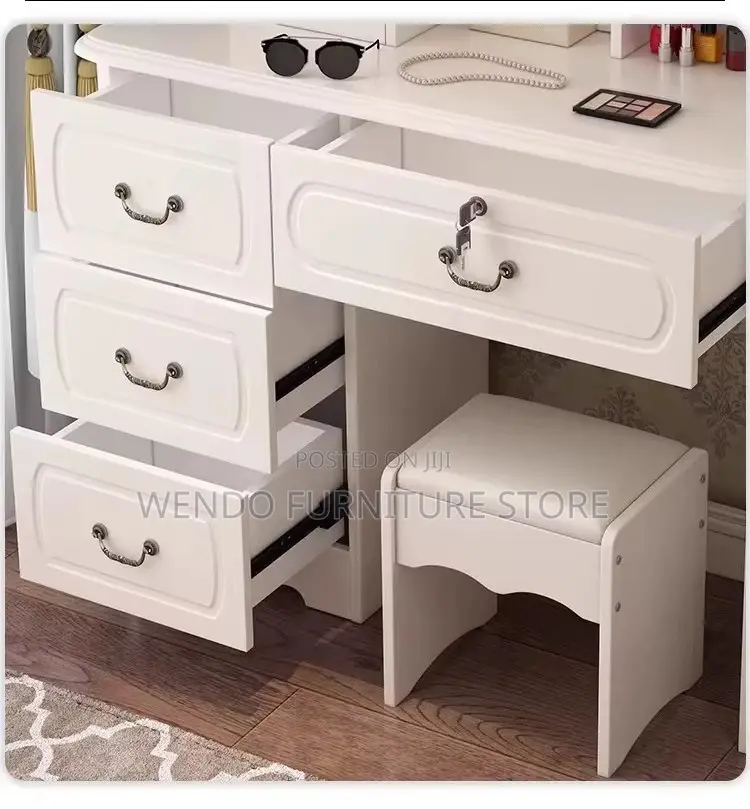 Dressers; Elegant White Stylish Living Vanity Set