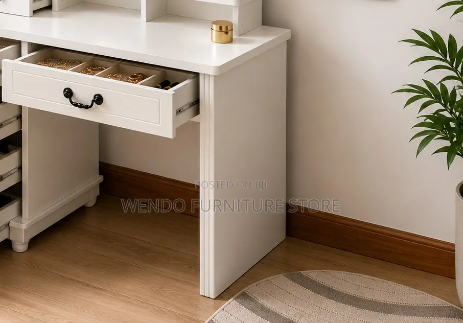 Dressers; Elegant White Stylish Living Vanity Set