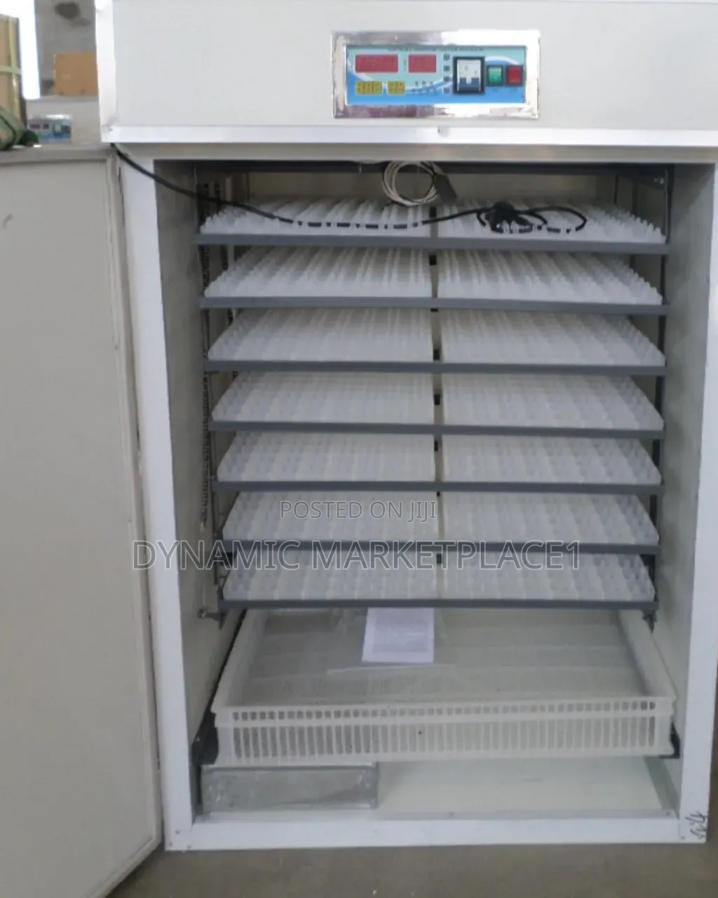 128 Eggs Automatic Incubator