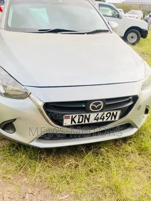 Mazda Demio 2016 Silver