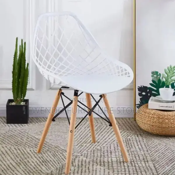 Home Chairs; Plastic Crafted Modern Dining Chairs