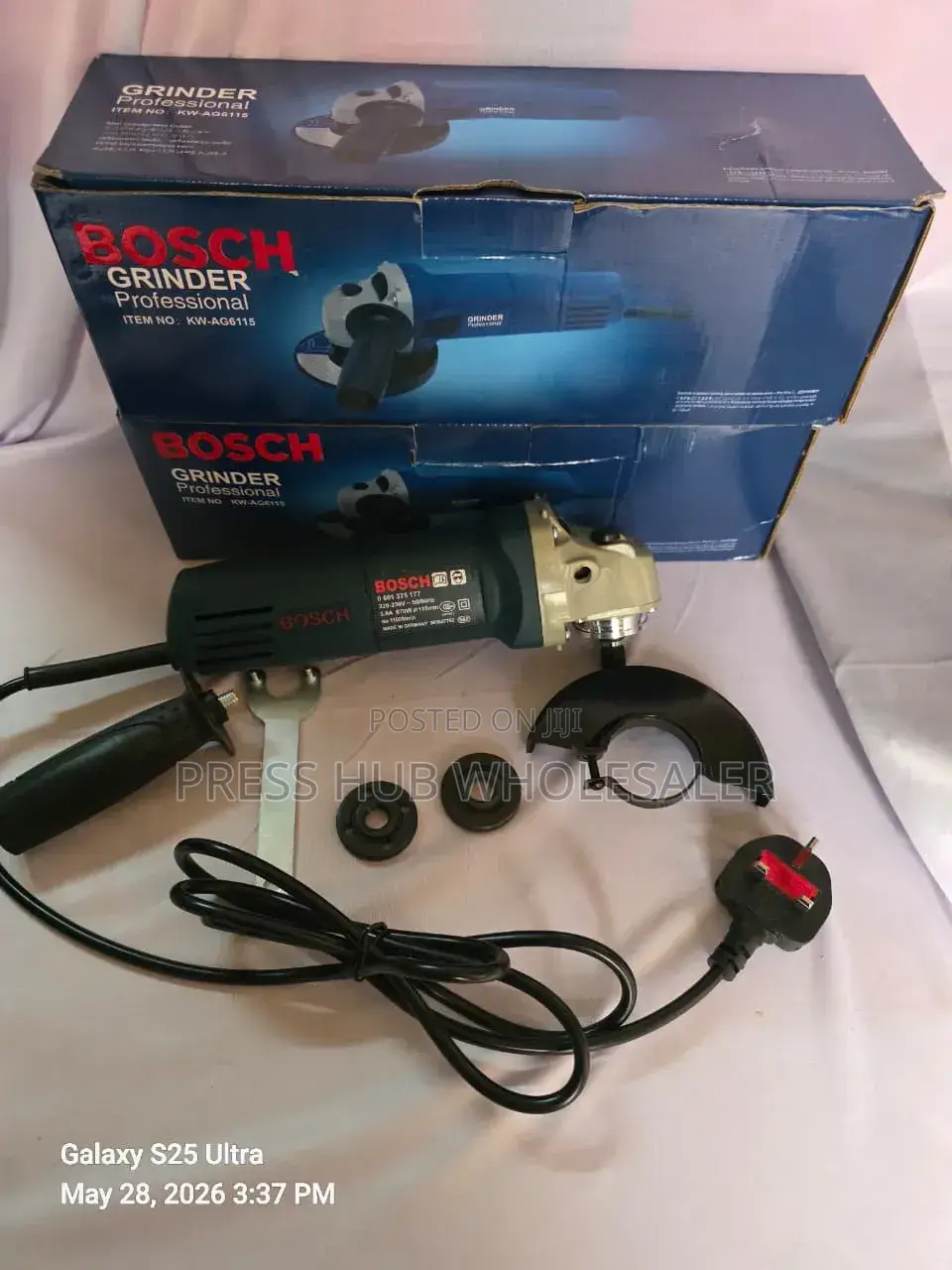 Bosch GWS 6-100 Professional Angle Grinder