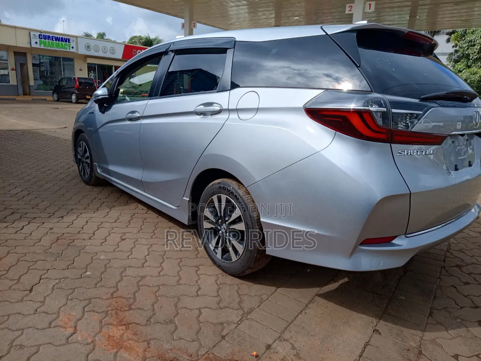Honda Shuttle 2019 Silver