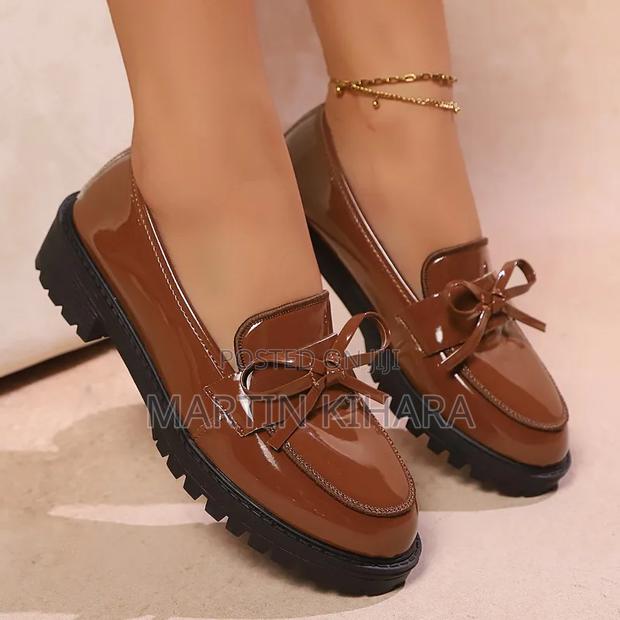 Ladies Wetlook Brogues (Size 36-43) - thumbnail 2