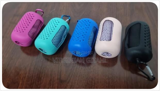 *Portable Sports Quick Dry Cool Towel in Silicone Pocket*