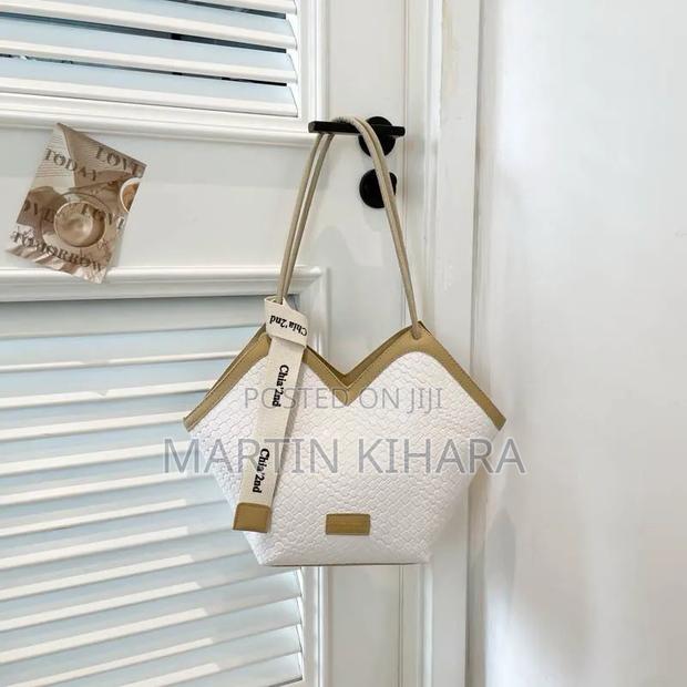 Fancy Ladies Handbags - thumbnail 2