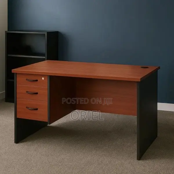Office Desk : 1.4m Imported Executive Office Desk With 3-Drawers