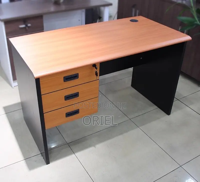Office Desk : 1.4m Imported Executive Office Desk With 3-Drawers