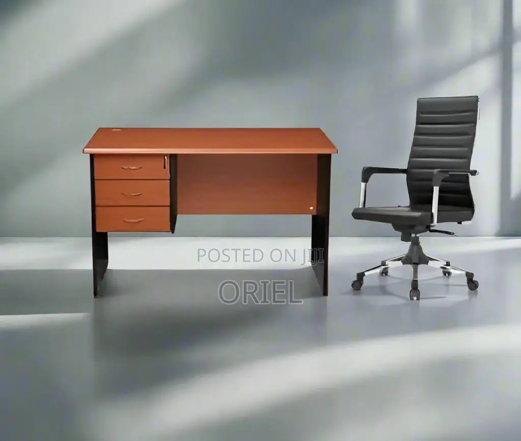 Office Desk : 1.4m Imported Executive Office Desk With 3-Drawers
