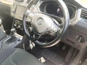 Volkswagen Tiguan 2018 Black