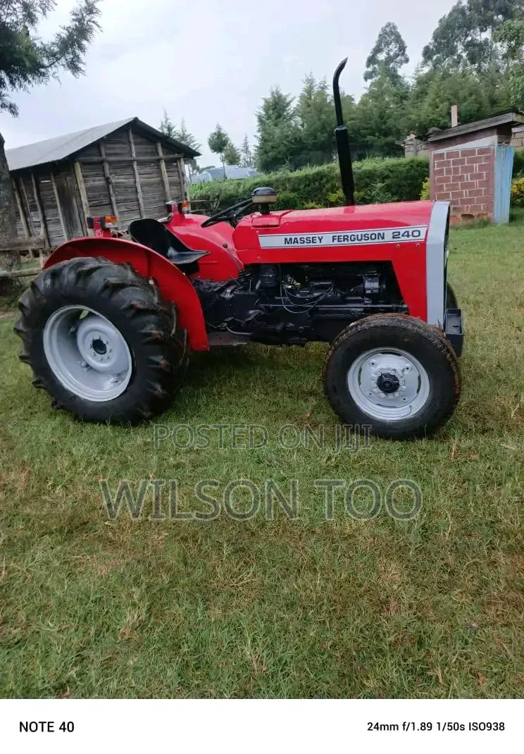 Tractor Massey Ferguson 240