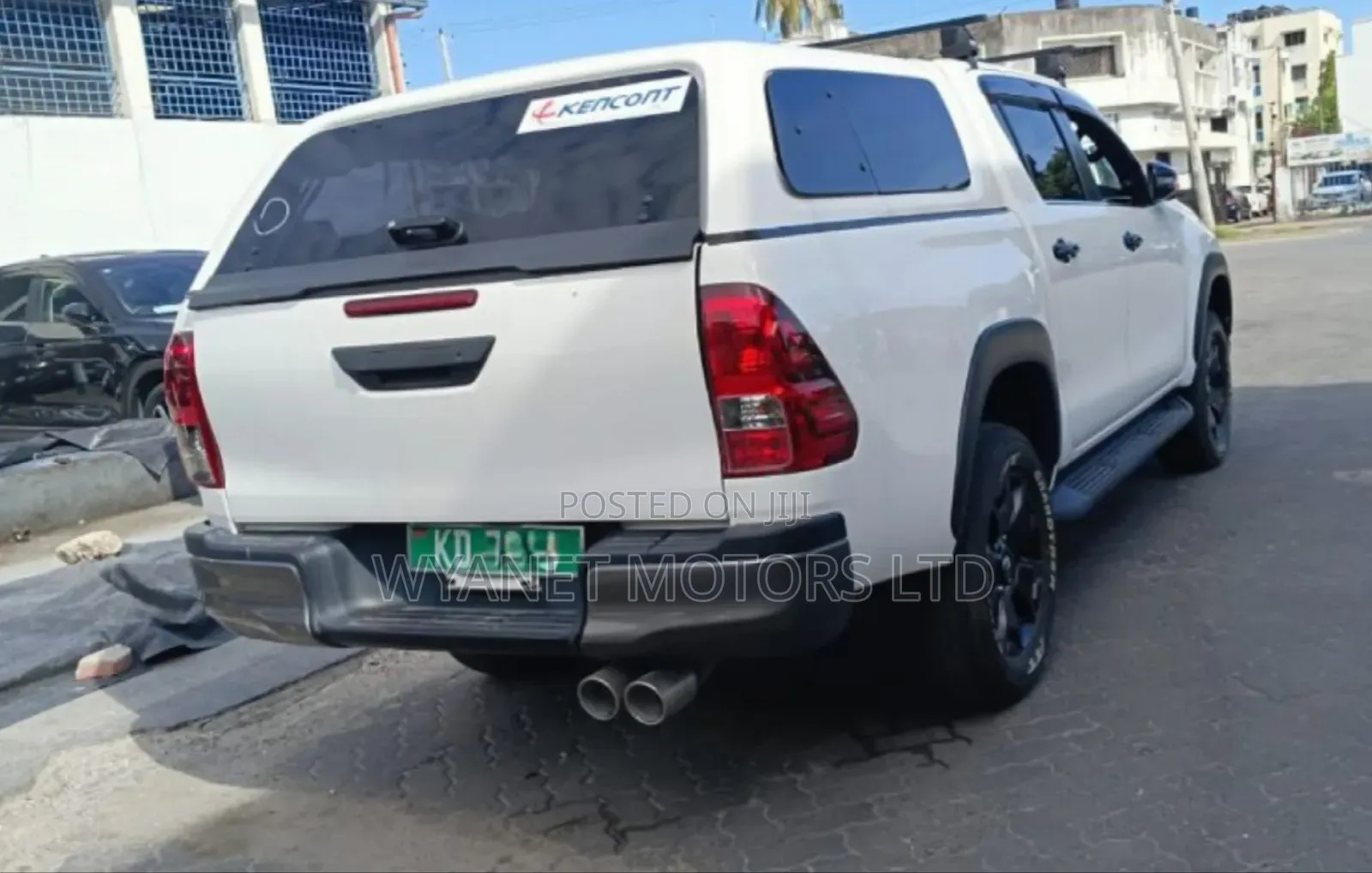 Toyota Hilux Revo Double Cab Deisel 2.4 AWD 2019 White
