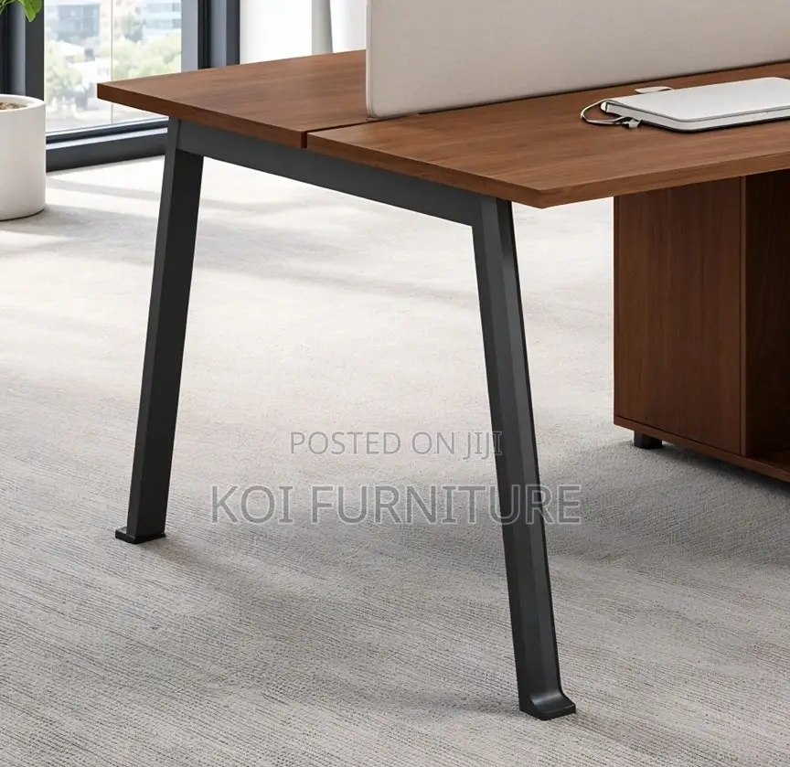Office Workstation; Two Users Wooden Office Workstation Working Desks