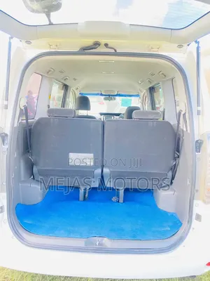 Toyota Voxy 2009 White