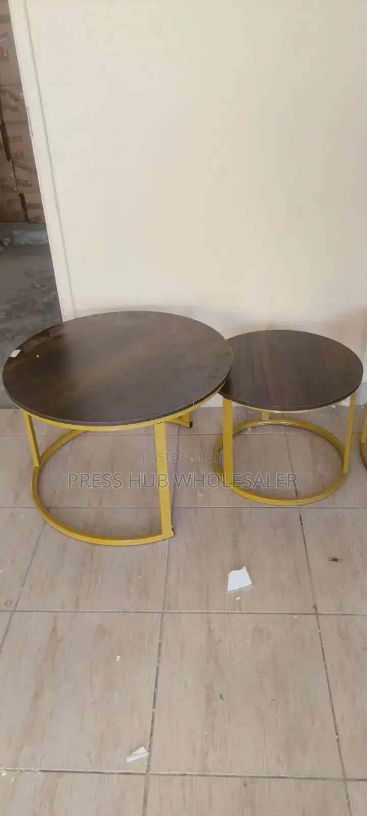 Modern Round Nesting Coffee Table Set – Grey Marble Black Metal