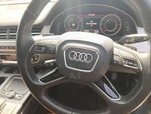 Audi Q7 2019 Gray