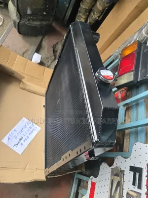 Isuzu FSR and Frr33 Metal Tank Radiator
