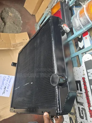 Isuzu FSR and Frr33 Metal Tank Radiator