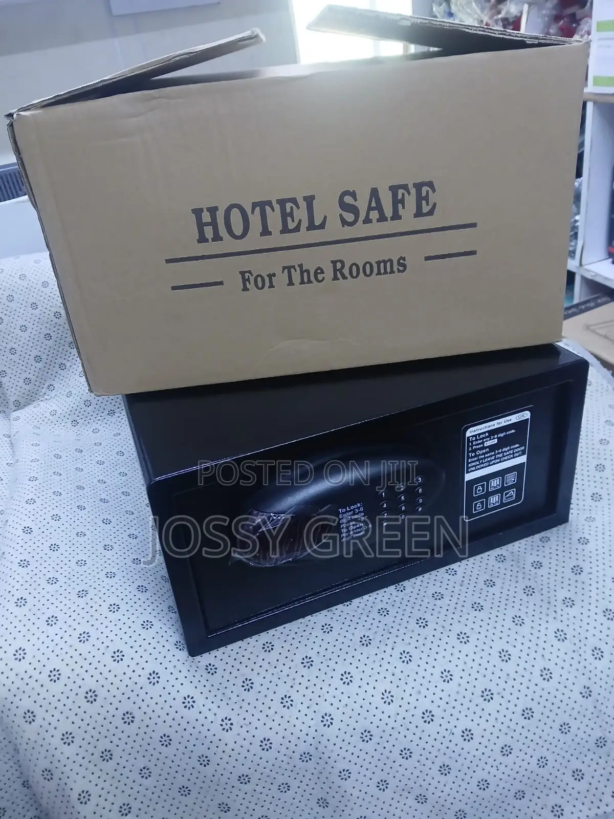 Battery-powered Electronic Mechanism Safe Hotel Box
