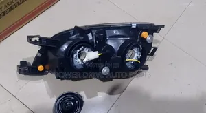 Head Lamp Caldina Samosa/ Avensis
