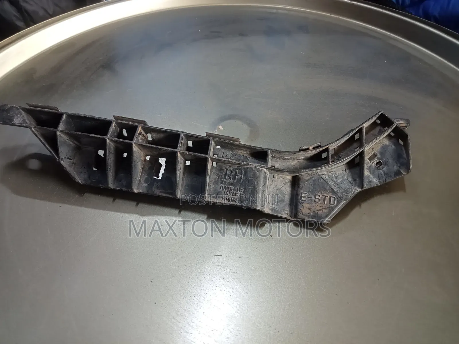 Subaru Outback Legacy Br9 Front Bumper Slide