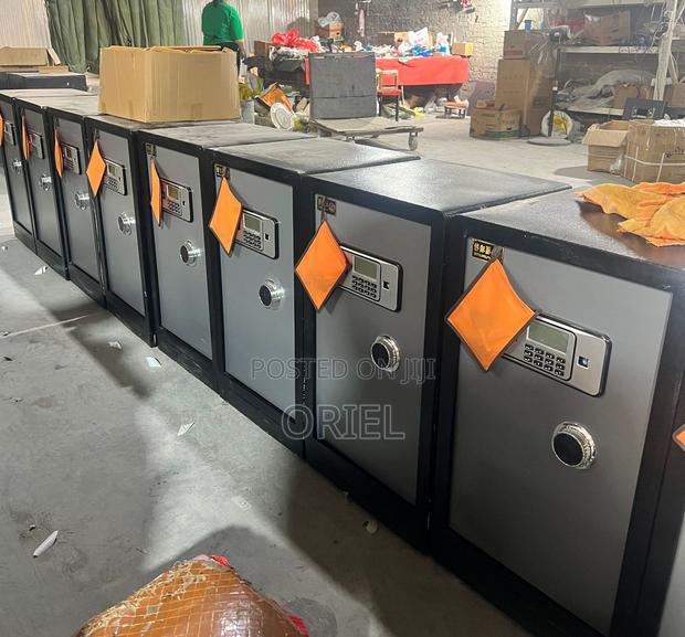 Office Safe : 70kg Heavy-Duty Digital Security Locker Safe - thumbnail 16