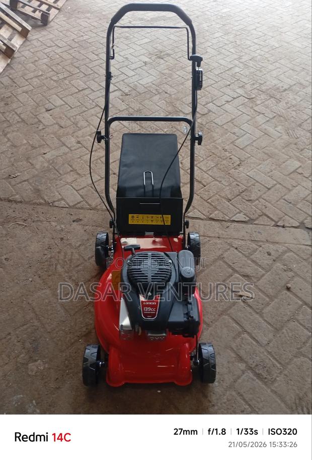 Lawn Mower Machine - thumbnail 2