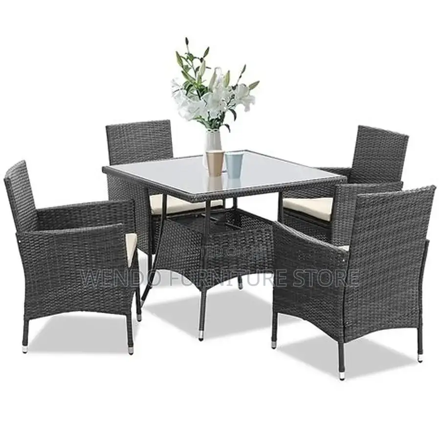 Dining Set; Four Seaters Rattan Berkelry Outdoor Set