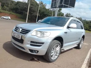 Volkswagen Touareg TDI Lux 2011 Silver