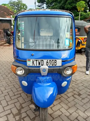 Piaggio Scooter 2024 Blue