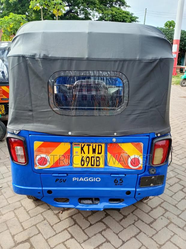 Piaggio Scooter 2024 Blue - thumbnail 2