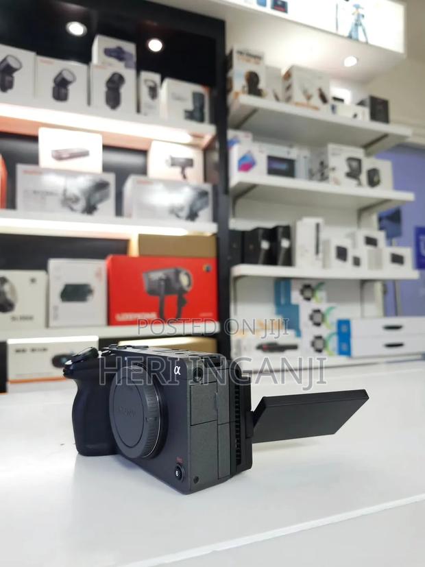 Sony Fx30 Digital Cinema Camera With XLR Handle Unit - thumbnail 3