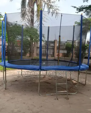 12 Ft Trampoline With Safety Net