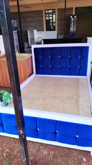 5 by 6 Blue Pocket Bed