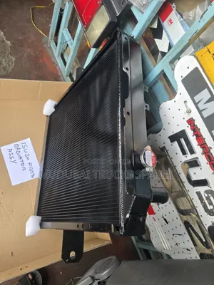 Isuzu Frr90 and Ftr90 Metal Tank Radiator