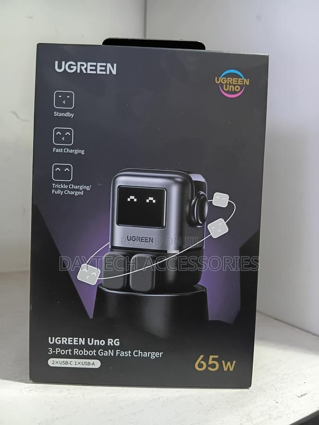 Ugreen Uno Charger Rg 3-Port Gan Fast 65w Eu Space Gray - thumbnail 2