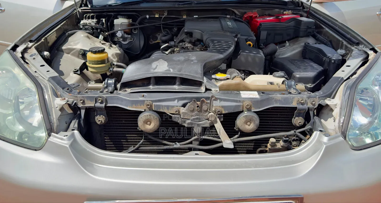 Toyota Mark II 2000 Silver
