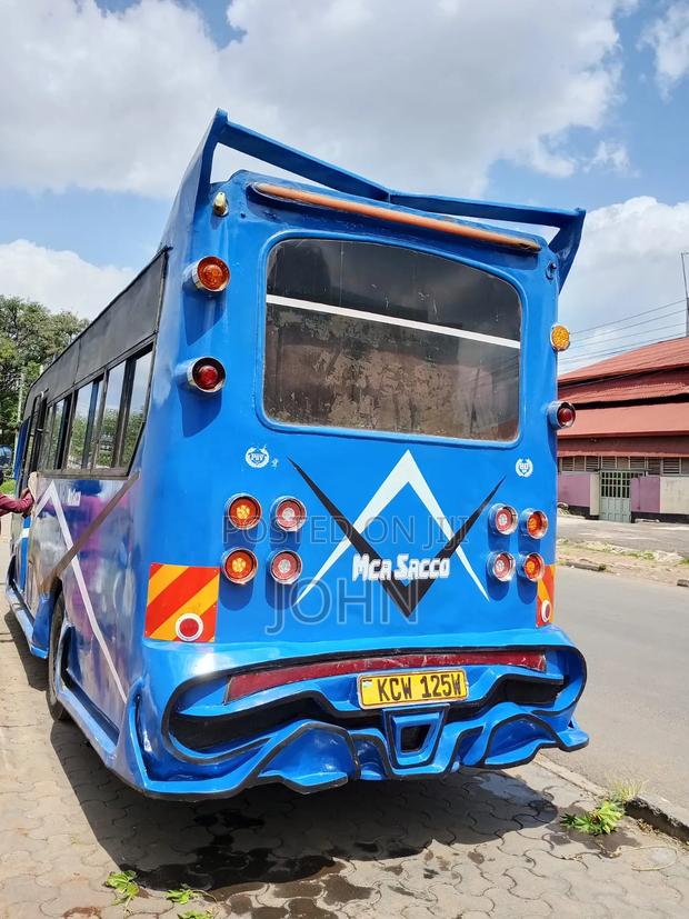 Isuzu NQR 2019 Blue - thumbnail 4
