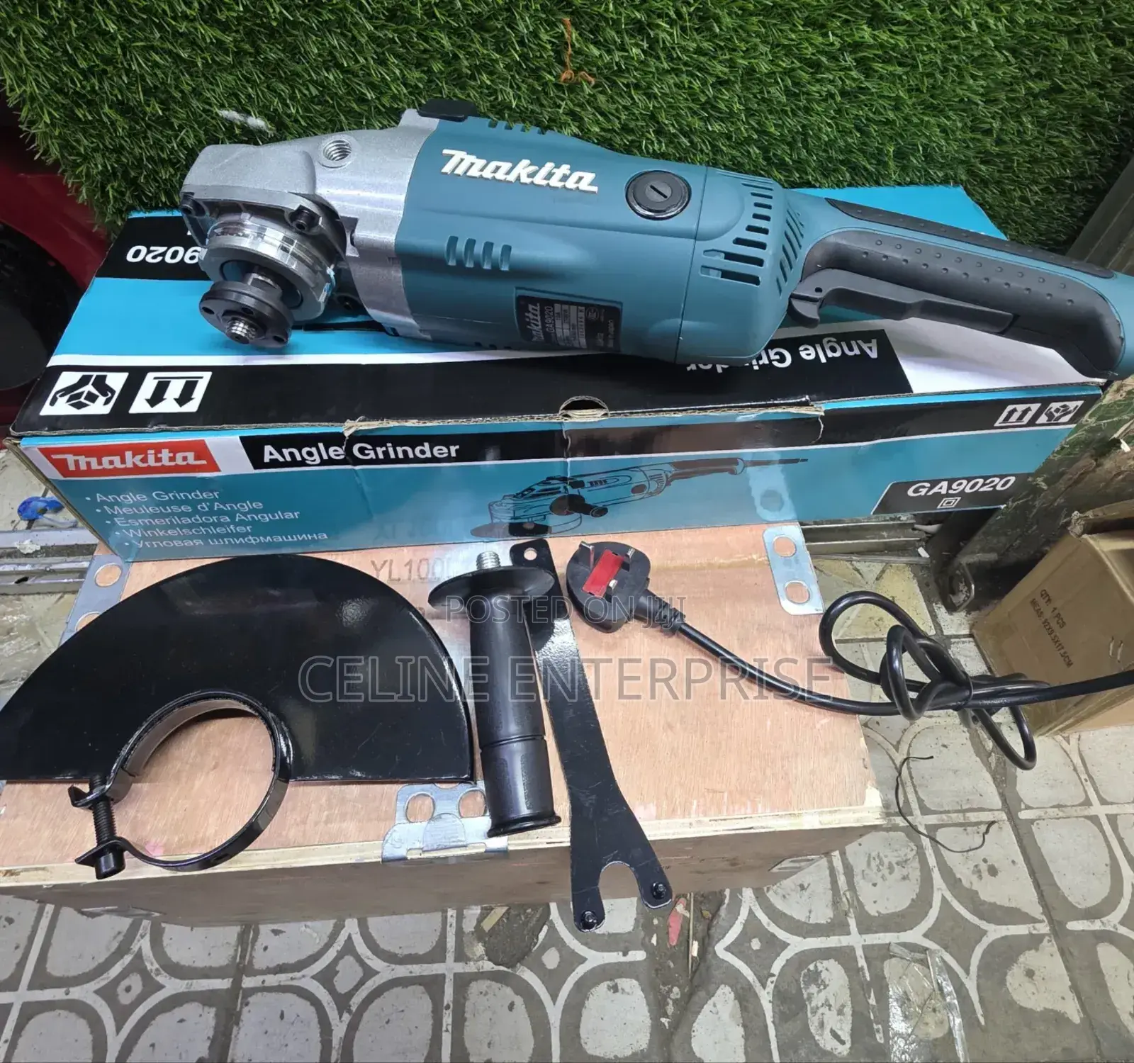 Makita Grinder 9inch Grinder